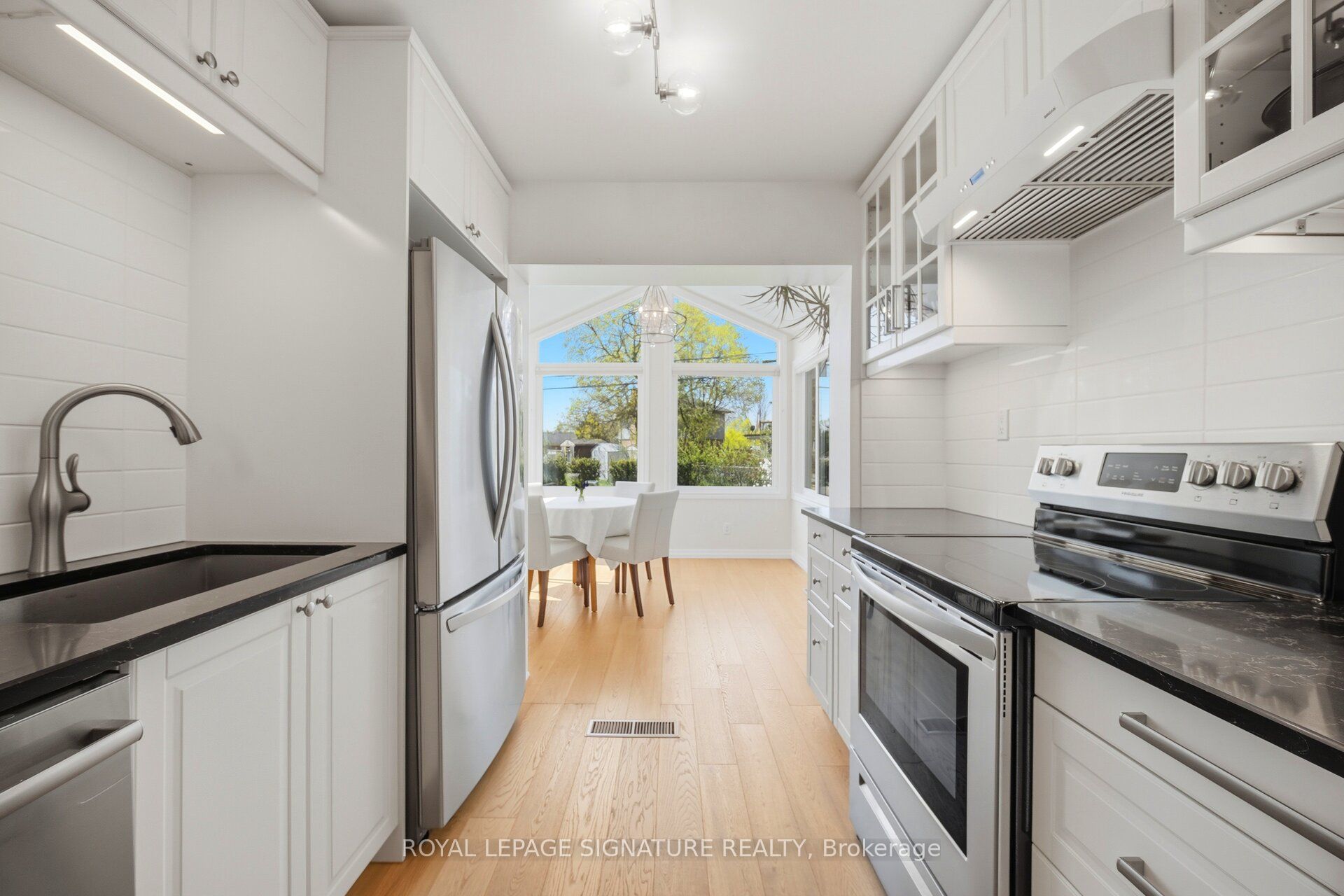 18 Erlesmere Avenue, Brampton, ON, L6W 2T5 photo 4
