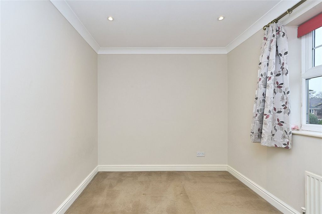 Additional image 30 of 4 bed detached house to rentSaint Andrews Gardens, Cobham, Surrey KT11