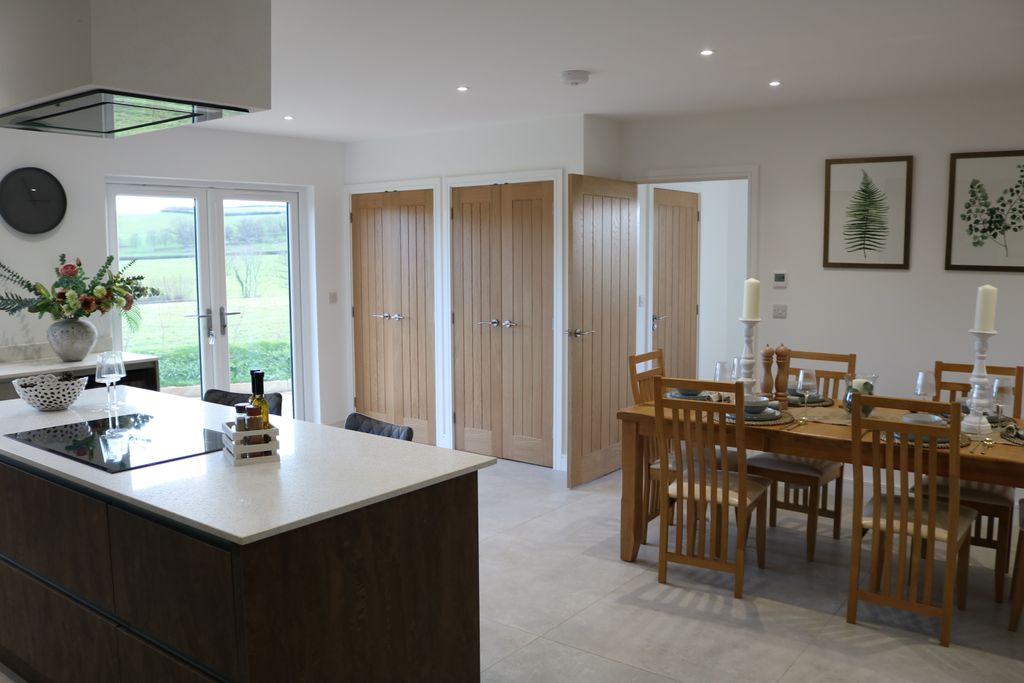 Additional image 3 of 4 bed detached house to rentMorchard Road, Crediton EX17