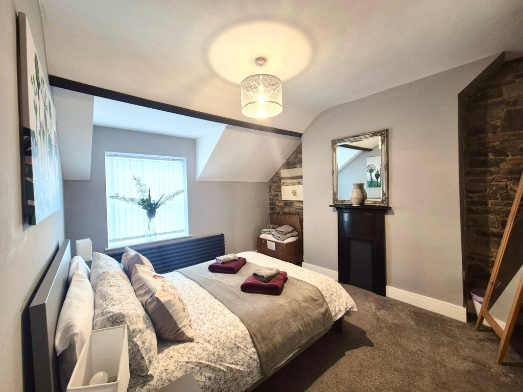 Additional image 7 of 3 bed property to rentBradenham Place, Penarth CF64