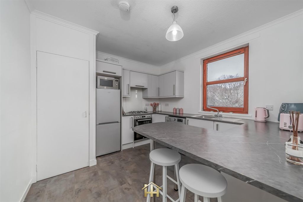 Additional image 6 of 3 bed flat for saleBlackness Avenue, Dundee DD2