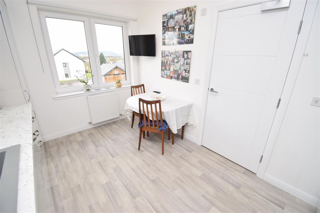 Additional image 7 of 2 bed flat for sale10 Broomhall Court, Inverness IV2