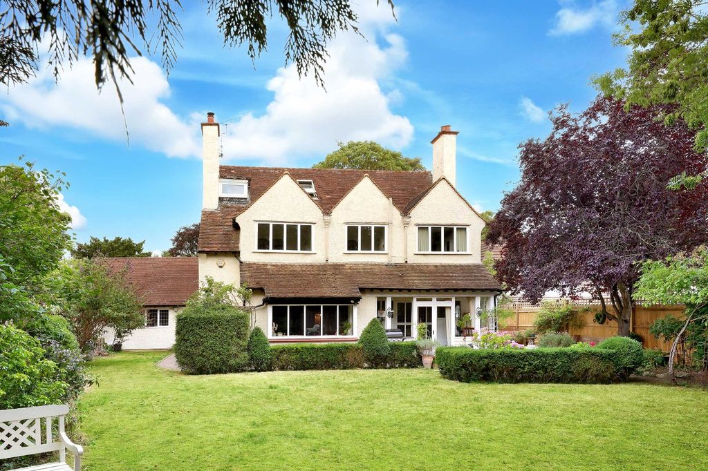 Additional image 3 of 6 bed detached house for saleGregories Road, Beaconsfield, Buckinghamshire HP9