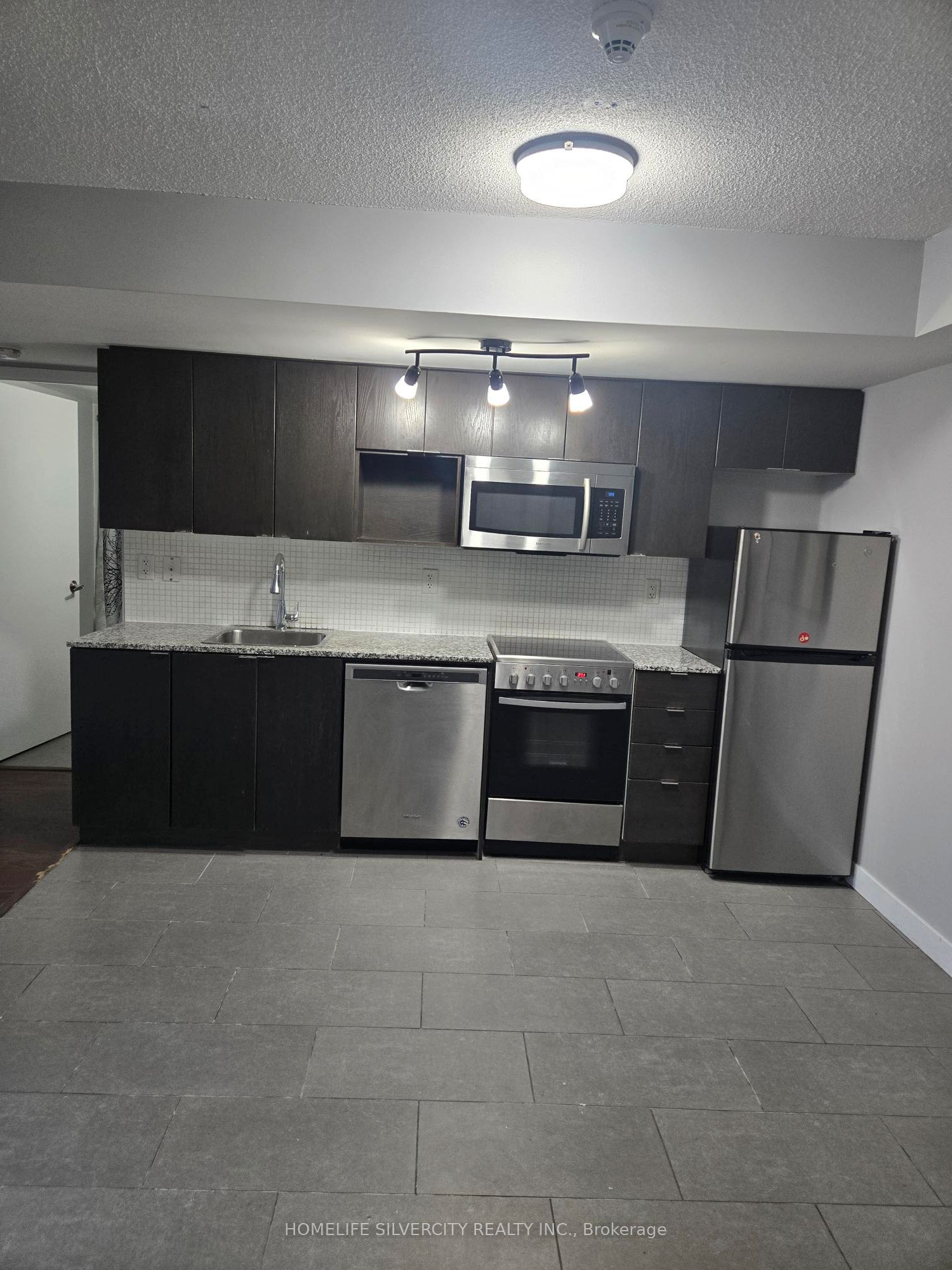 Additional image 5 of 327-15 Brunel Court, Toronto, ON, M5V 3Y6