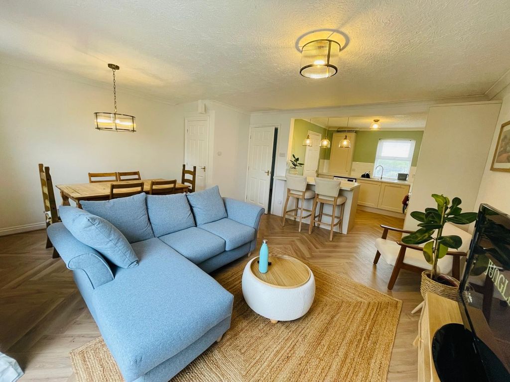 Additional image 2 of 3 bed property to rentFerndale, Saundersfoot SA69