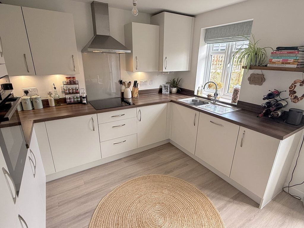 Additional image 16 of 3 bed town house for saleGarrison Meadows, Donnington, Newbury RG14