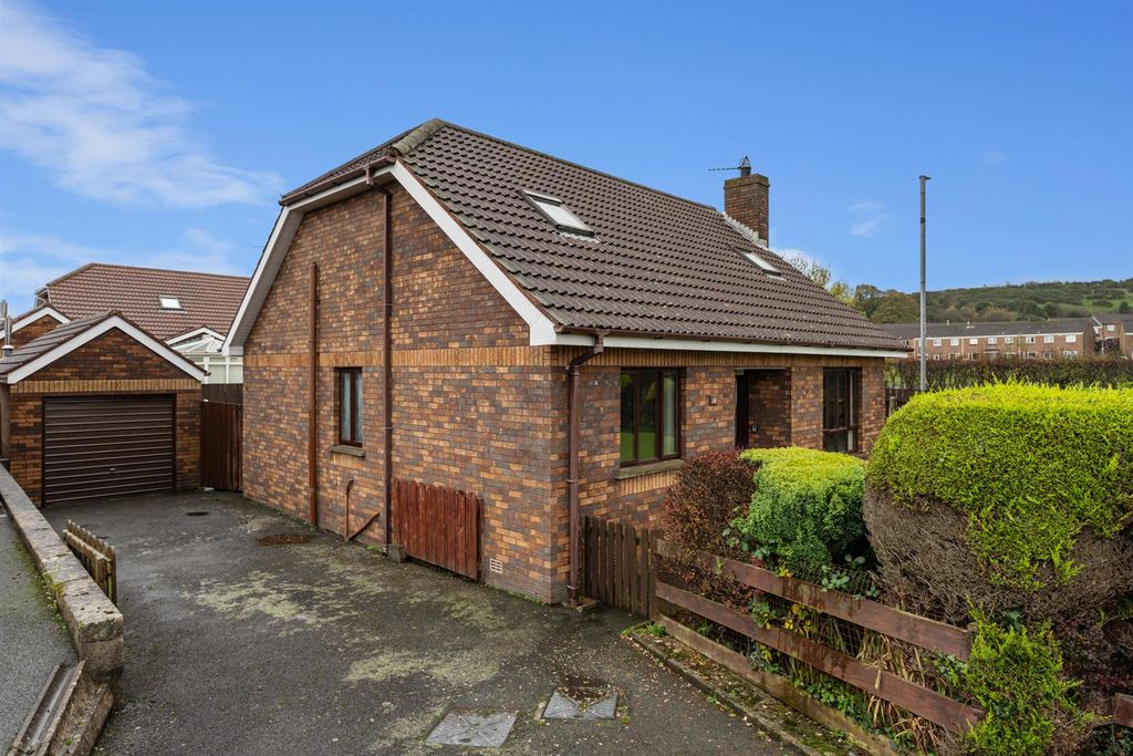 Additional image 20 of 2 bed property for sale10 Oakland Grove, Ballynahinch BT24