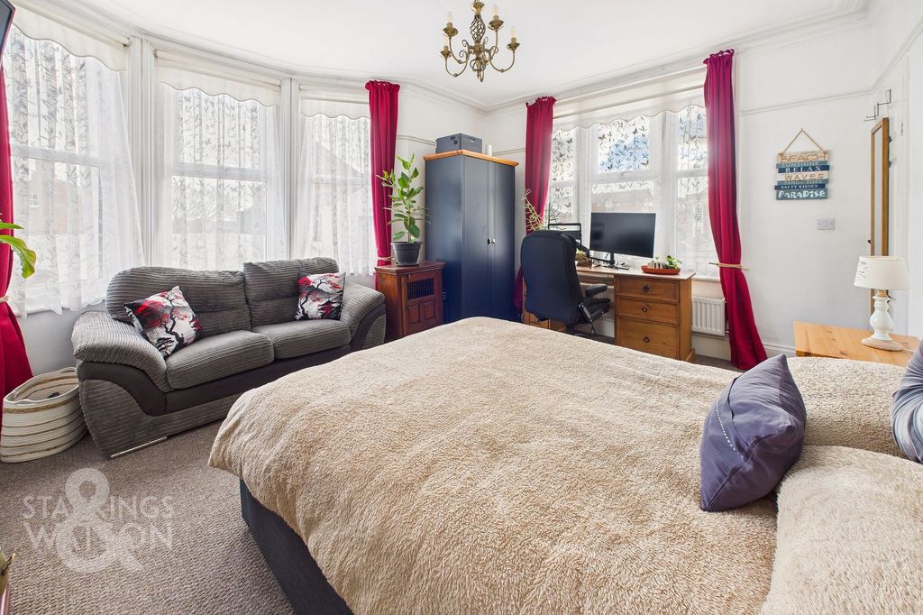 Additional image 13 of 4 bed terraced house for saleDeneside, Great Yarmouth NR30