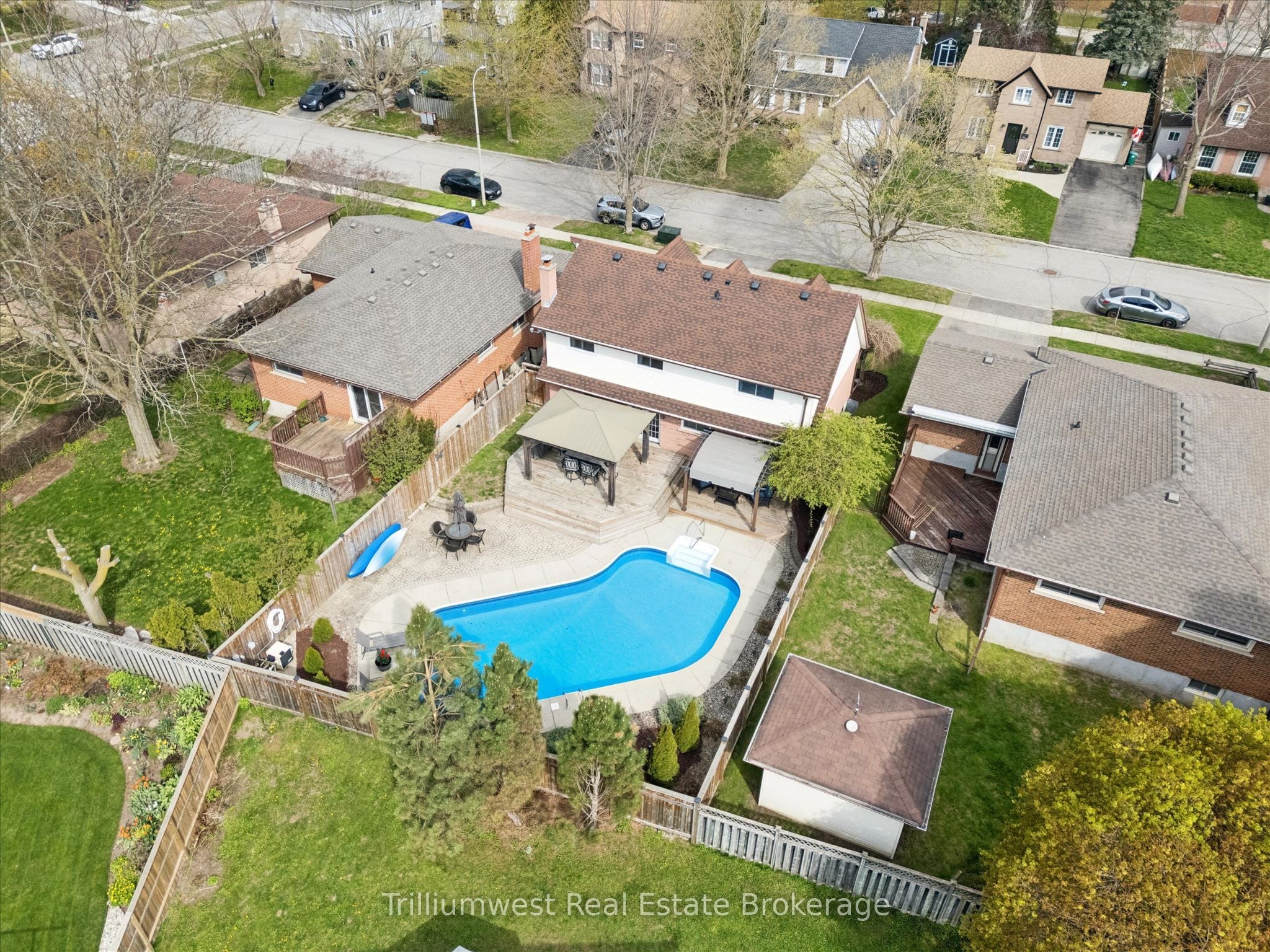 625 Pine Island Crescent, Waterloo, ON, N2V 1T3