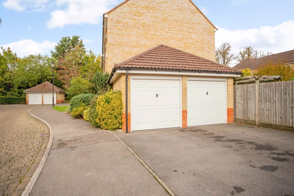 Additional image 15 of 4 bed end terrace house to rentOld College Road, Newbury RG14