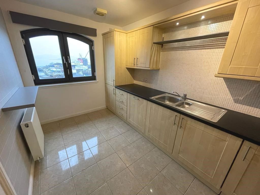 Additional image 5 of 2 bed property to rentJames Watt Way, Greenock PA15