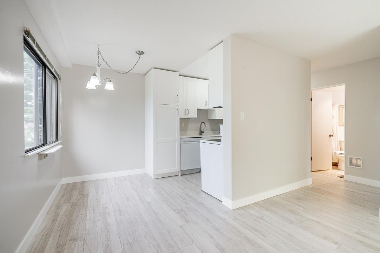 Additional image 4 of 206-15020 North Bluff Road, White Rock, BC, V4B 5A4