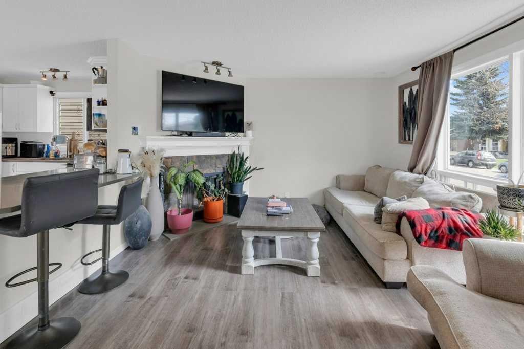 Additional image 3 of 171 Erin Mount Place SE, Calgary, AB, T2B 2T3