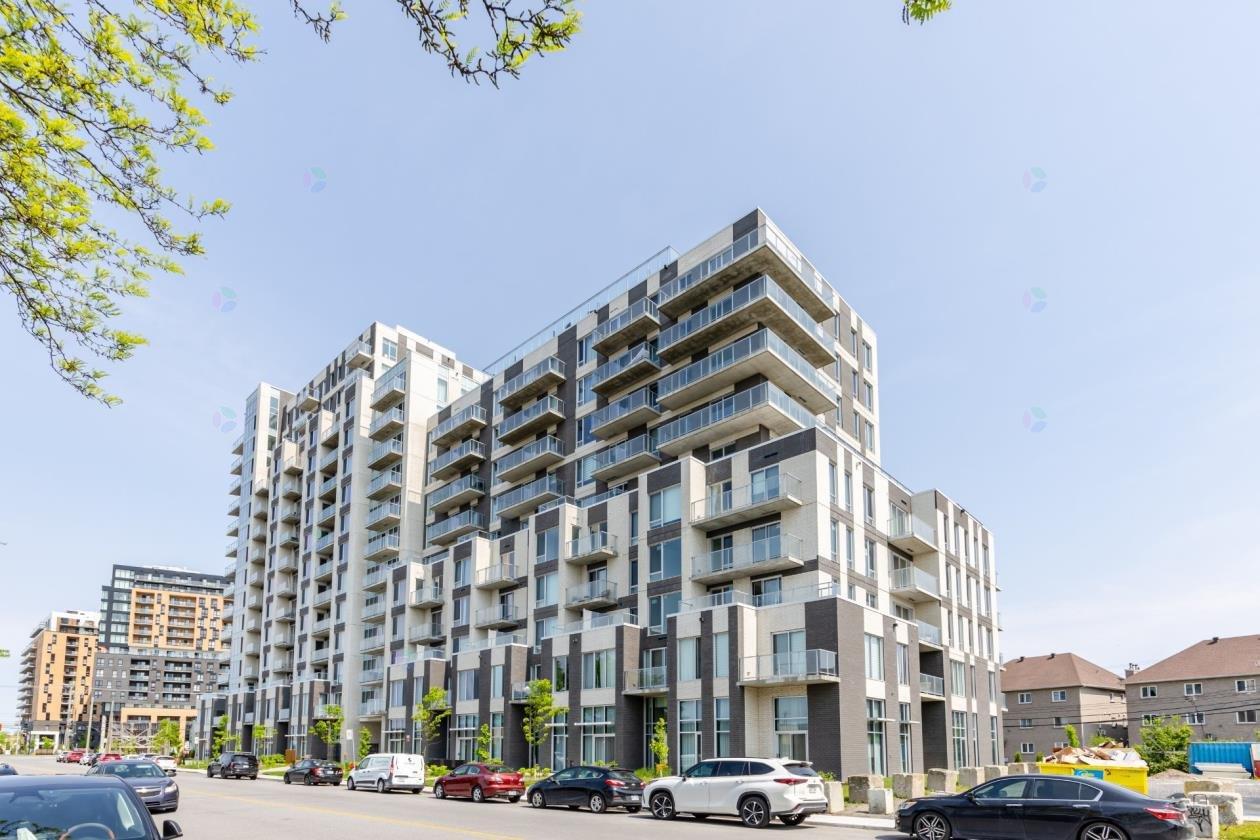 2151 Rue Léger