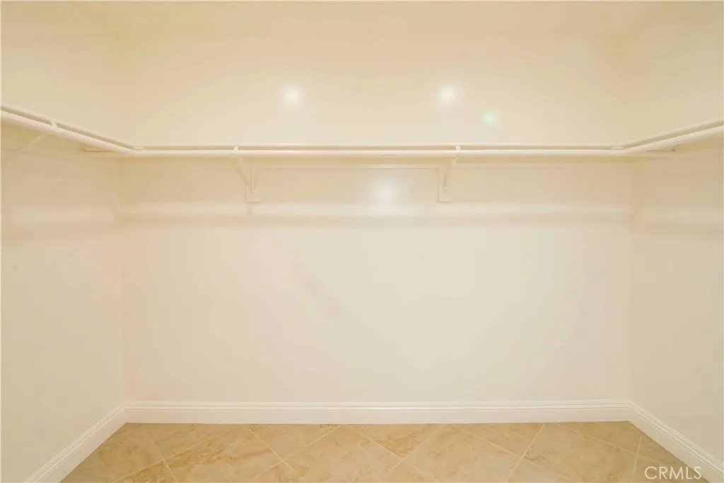 Additional image 38 of 22336 Saticoy St, Canoga Park, CA 91303
