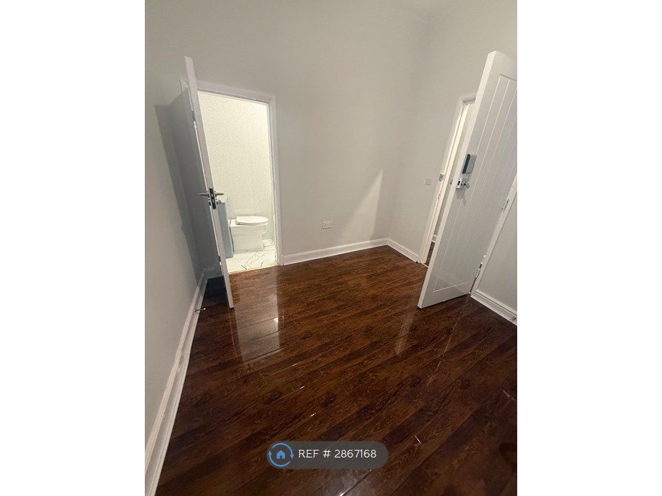 Additional image 2 of 2 bed flat to rentDerby Street, Burton-On-Trent DE14