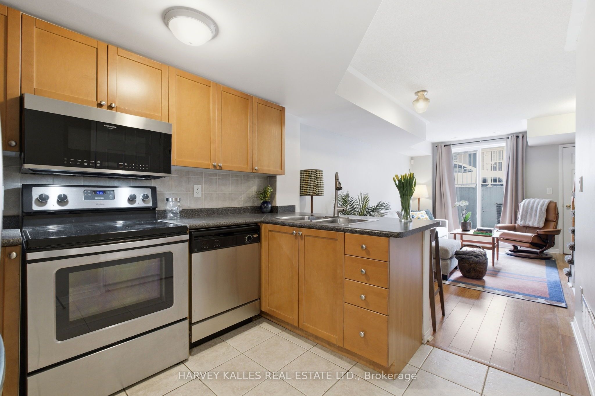 Additional image 4 of 18-20 Turntable Crescent, Toronto, ON, M6H 4K9