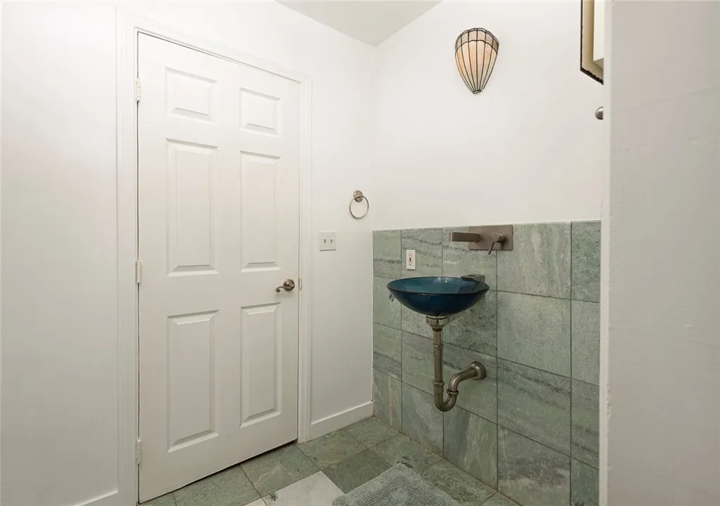Additional image 12 of 10416 Clybourn Avenue, Shadow Hills, CA 91040