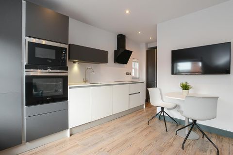 Waverley Street, Nottingham NG7
