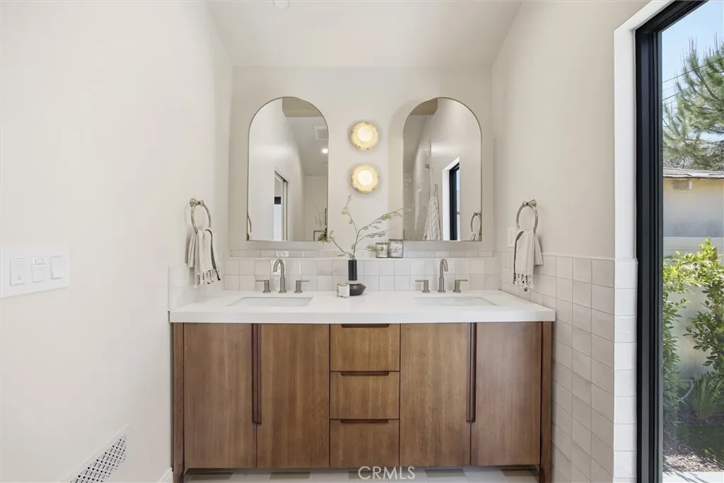 Additional image 68 of 4221 Sunnyside Avenue, Los Angeles, CA 90066
