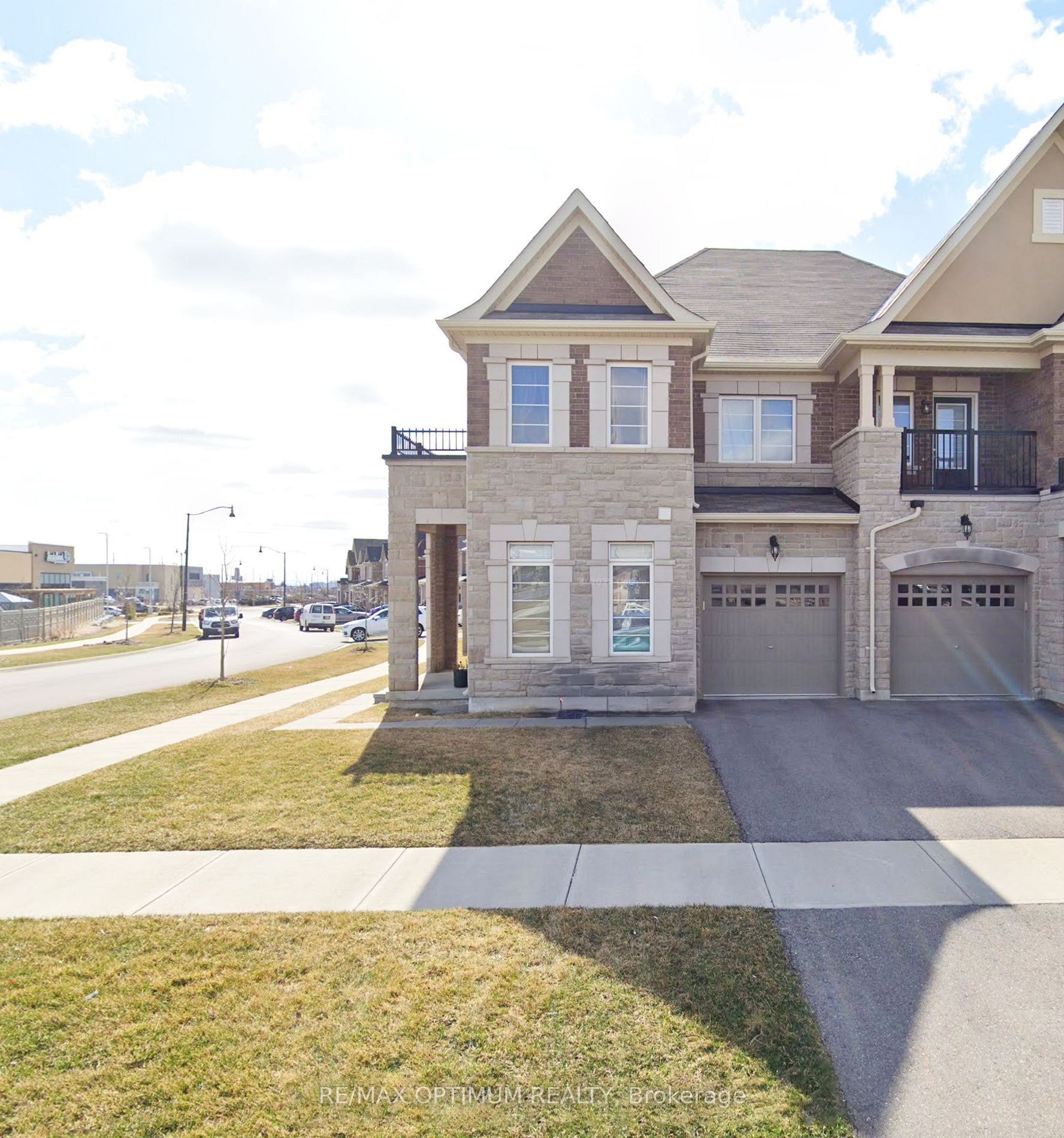 28 Montpelier Street, Brampton, ON, L6Y 6A6 photo 2