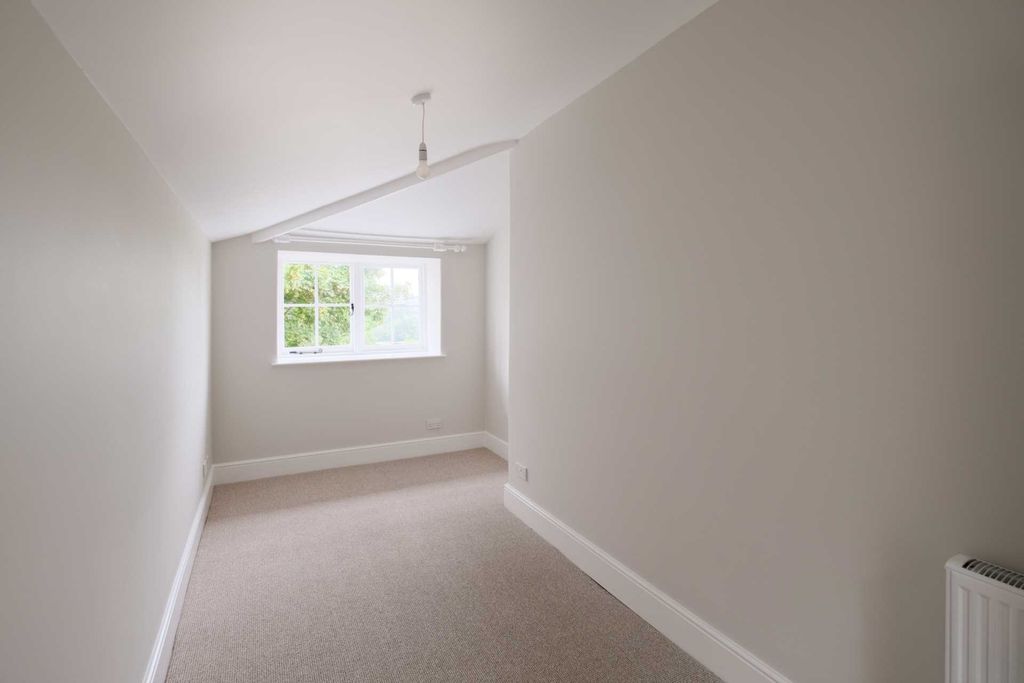 Additional image 11 of 3 bed property to rentHigh Street, Box SN13