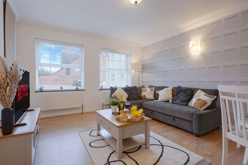 2 bed flat to rentCliftonville NN1