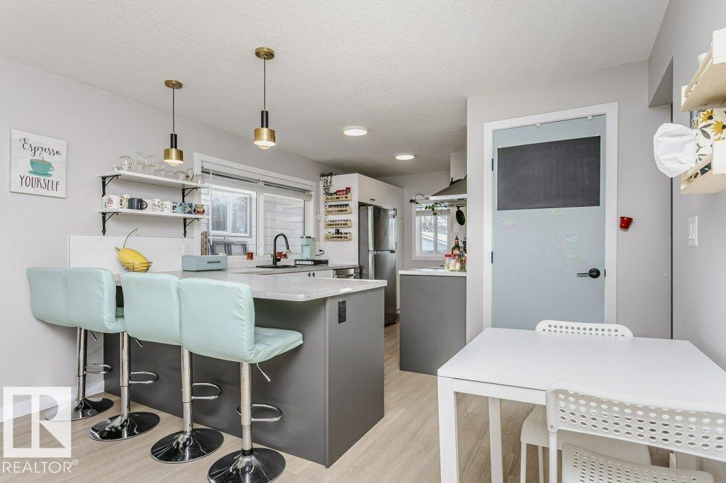 Additional image 5 of 9020 152 Street NW, Edmonton, AB, T5R1M3