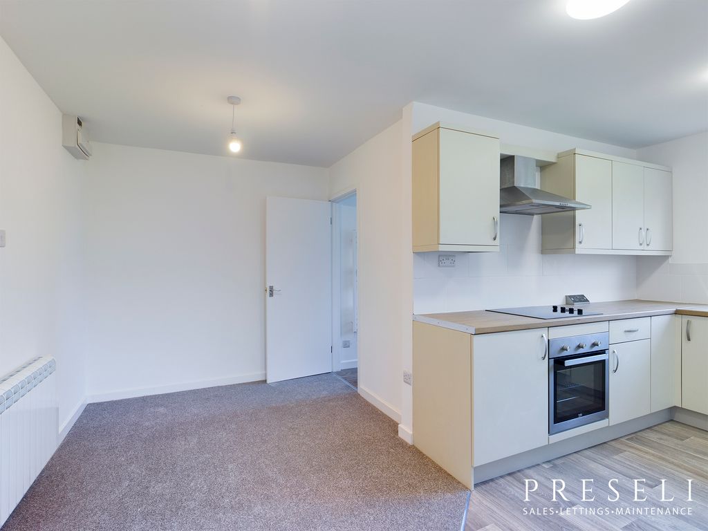 Additional image 7 of 2 bed flat to rentBroadmoor, Kilgetty SA68