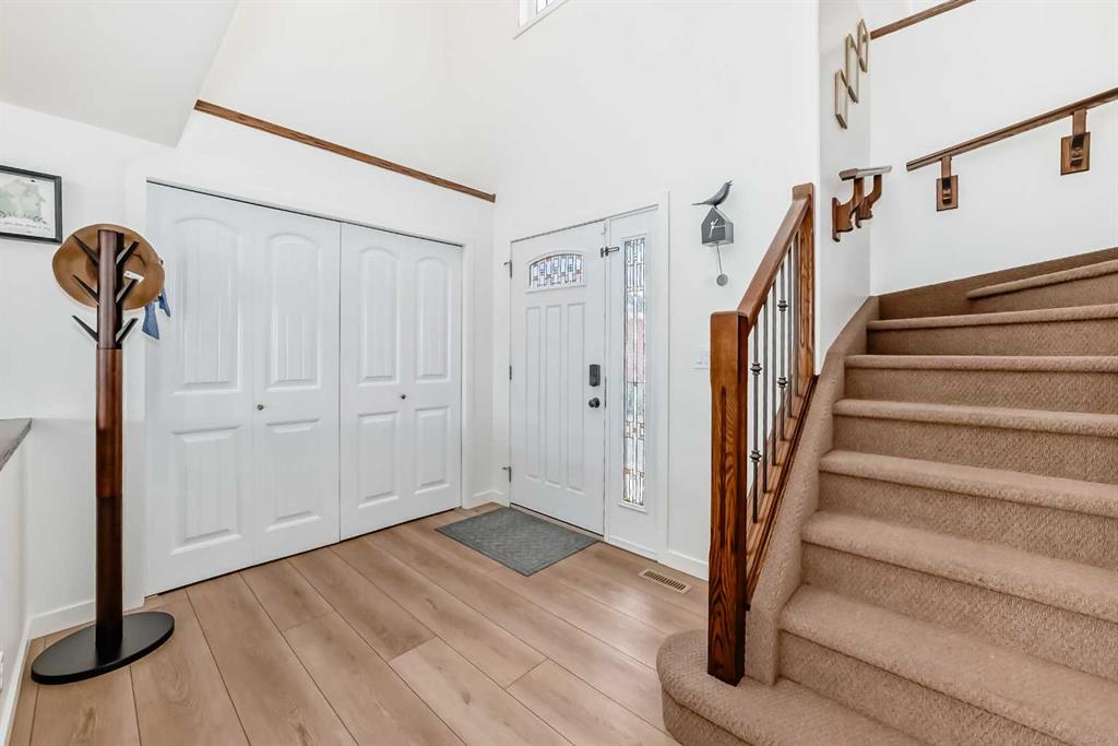 Additional image 4 of 26 Lawson Close, Red Deer, AB, T4R 0H4