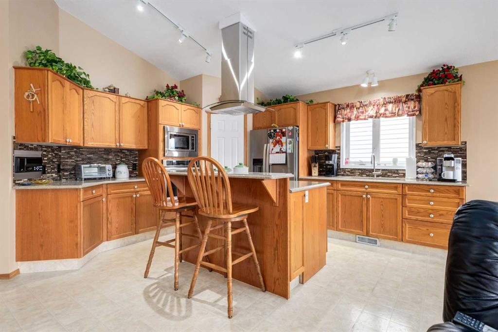 Additional image 6 of 24 Sunmeadows Court SE, Calgary, AB, T2X 3H5