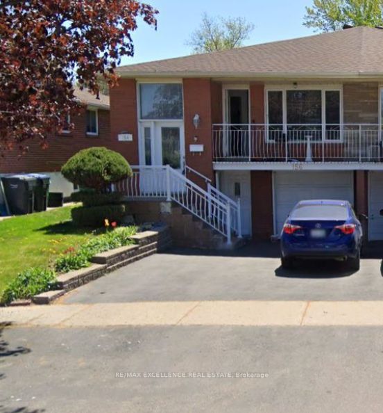 Upper-156 Voltarie Crescent, Mississauga, ON, L5A 2A4