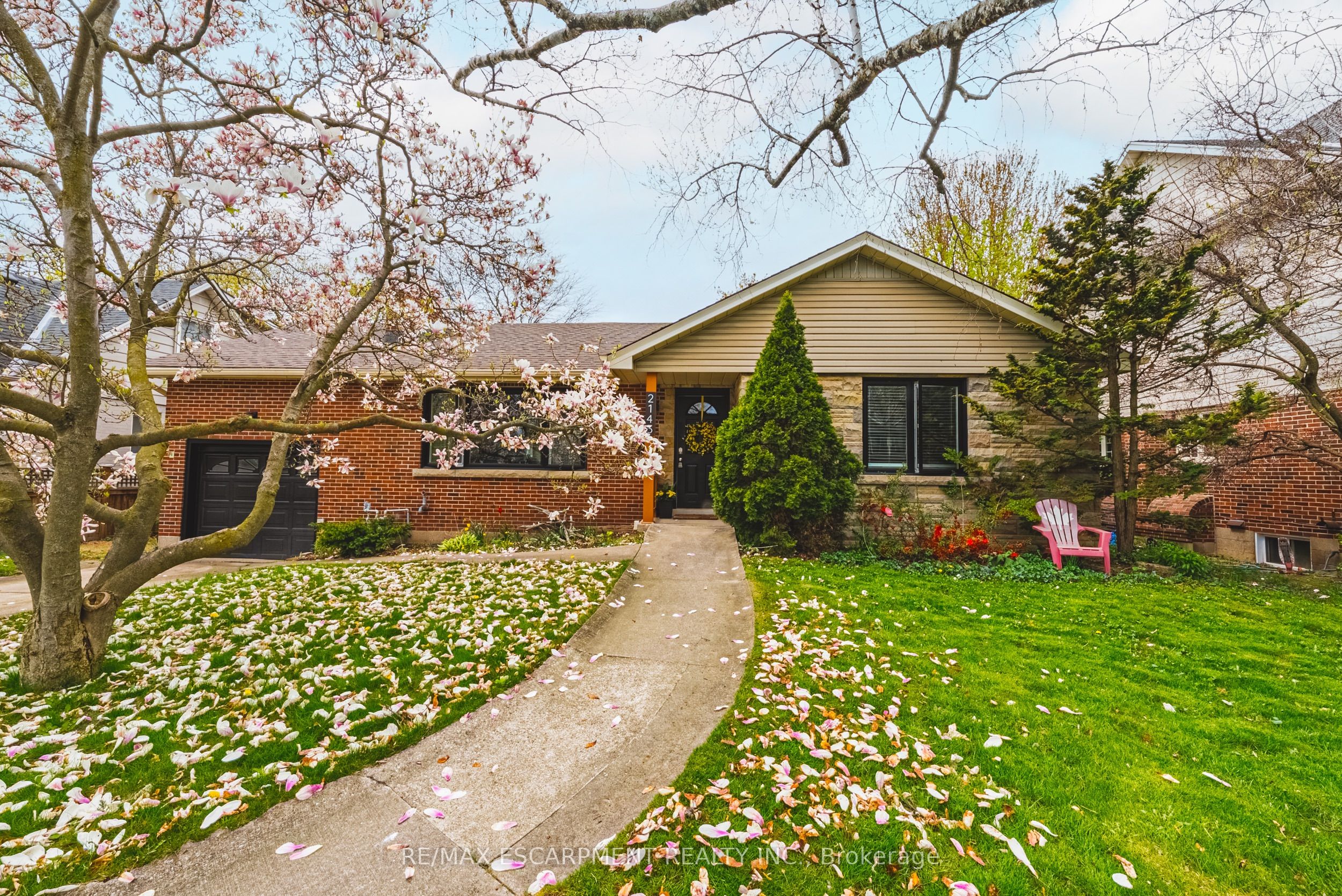 2143 Deyncourt Drive, Burlington, ON, L7R 1W2