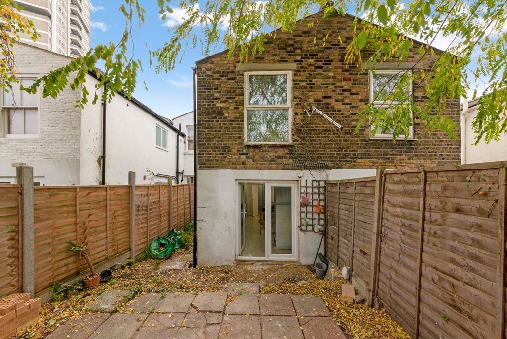 Additional image 9 of 5 bed terraced house to rentBow Common Lane, London E3