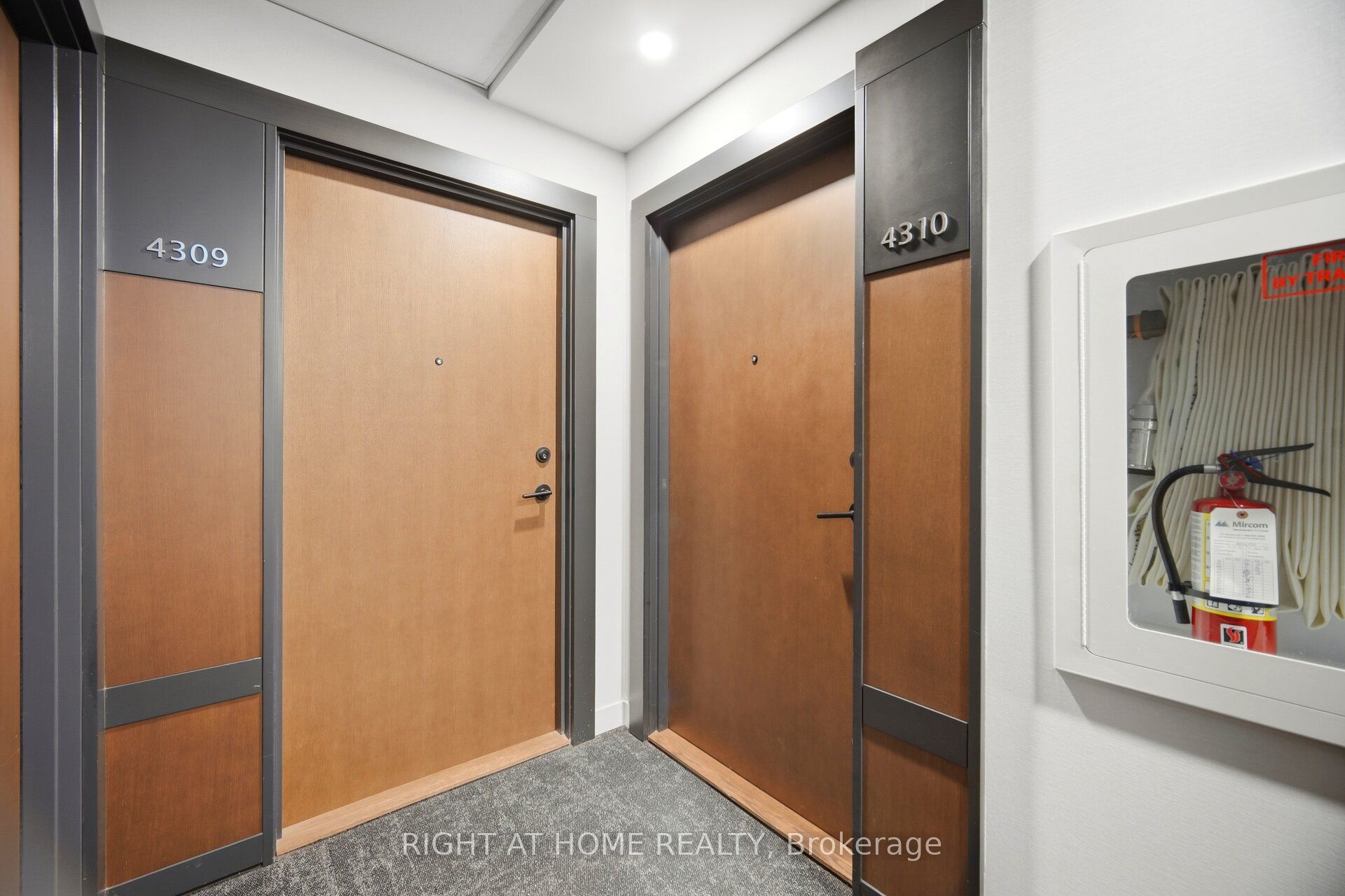 Additional image 5 of 4310-4065 Confederation Parkway, Mississauga, ON, L5B 0L4