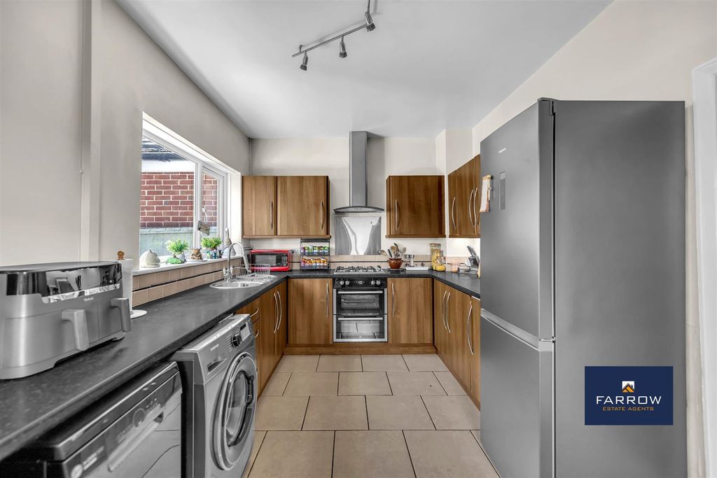 Additional image 6 of 2 bed semi-detached house for saleCemetery Crescent, Laceby, Grimsby DN37