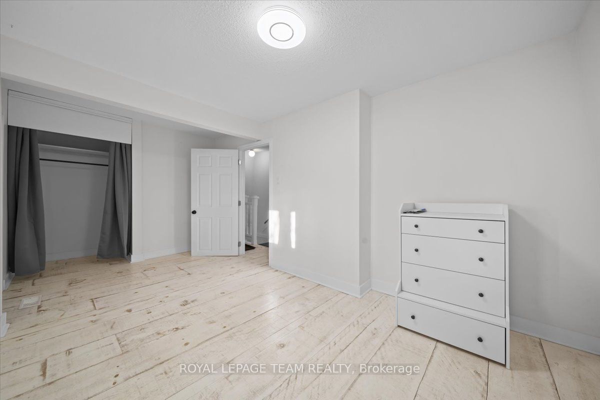 Additional image 4 of 2-135 Upper Lorne Place, Ottawa, ON, K1R 7G8