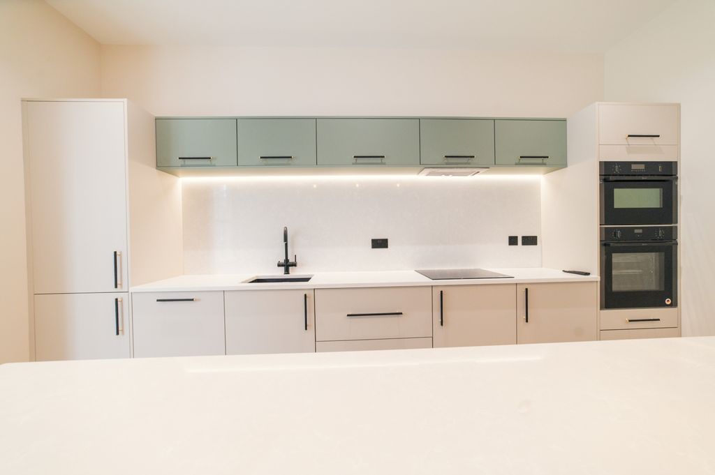 Additional image 10 of 3 bed flat to rentPark Place, City Centre CF10