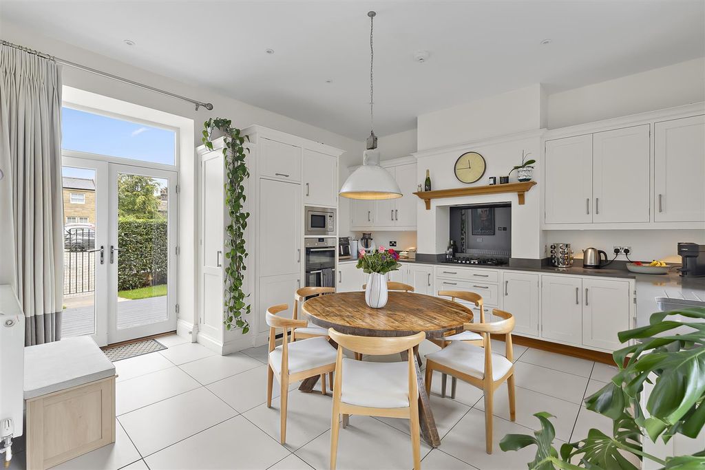 Additional image 5 of 3 bed end terrace house for saleMain Street, Burley In Wharfedale, Ilkley LS29