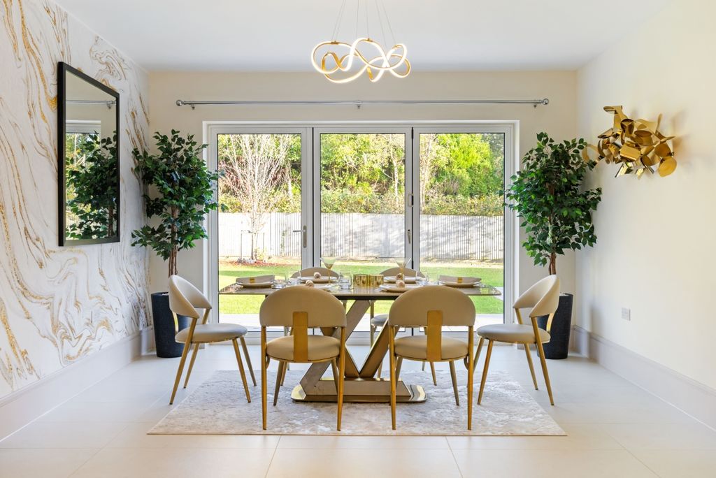 Additional image 23 of 5 bed detached house to rentCoppice Vale, Felbridge, East Grinstead RH19