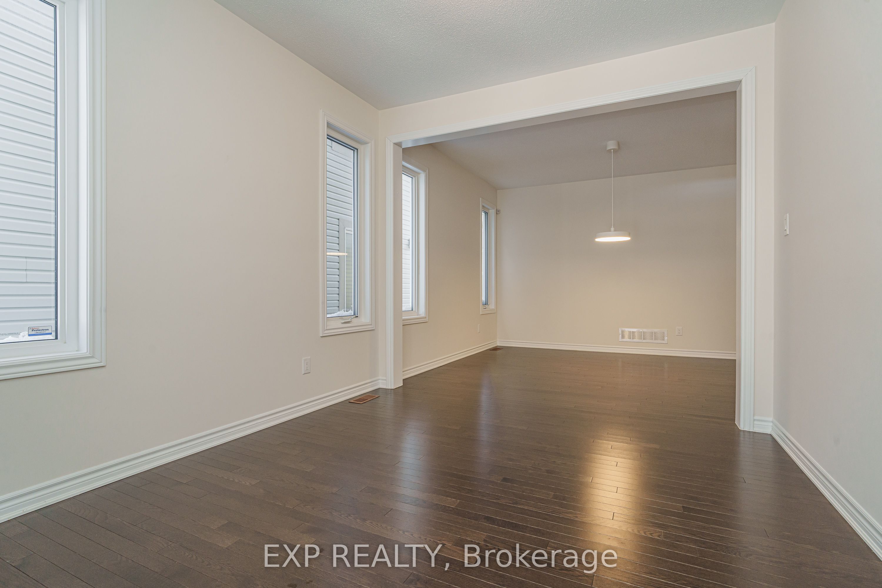 Additional image 5 of 215 Rivertree Street, Ottawa, ON, K2M 0J4