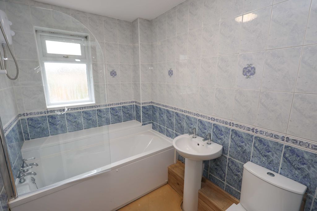 Additional image 7 of 2 bed terraced house to rentStaples Close, Clevedon BS21