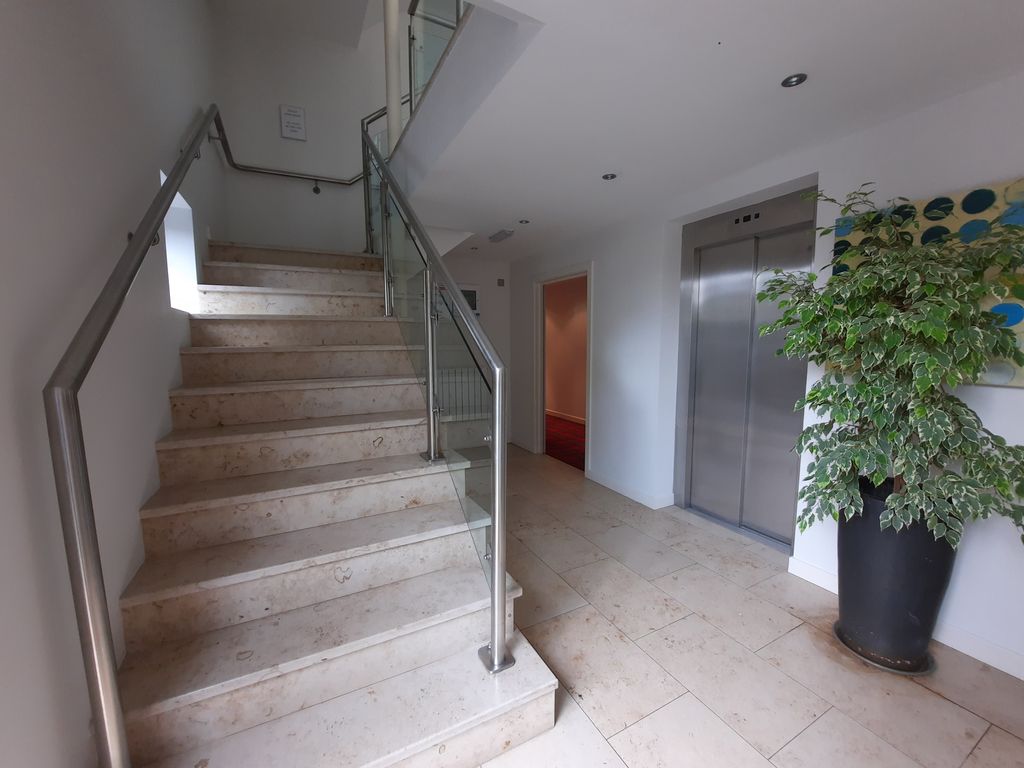 Additional image 3 of 2 bed flat to rentLanes, Yeovil BA22