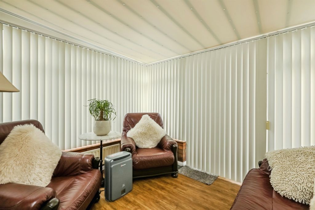 Additional image 5 of 2 bed detached bungalow for saleBlackthorn Close, Scunthorpe DN15