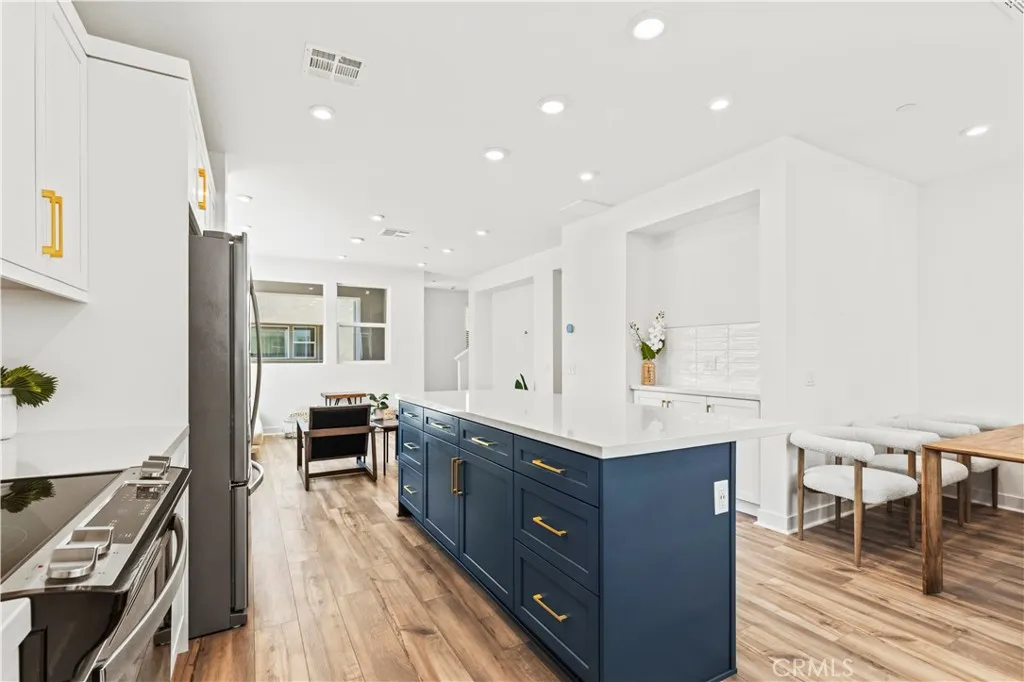 Additional image 49 of 609 S Lyon Street, Santa Ana, CA 92705