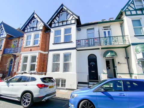 Crescent Avenue, Plymouth. PL1