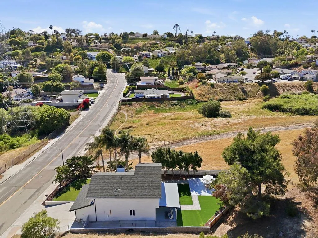 Additional image 89 of 2640 Chestnut Avenue, Carlsbad, CA 92010
