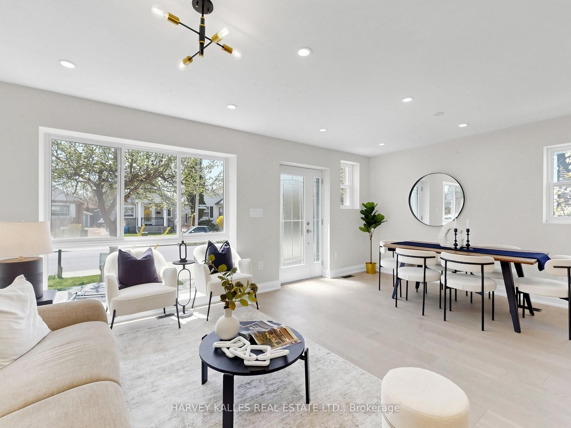 Additional image 6 of 982 Cosburn Avenue, Toronto, ON, M4C 2X1