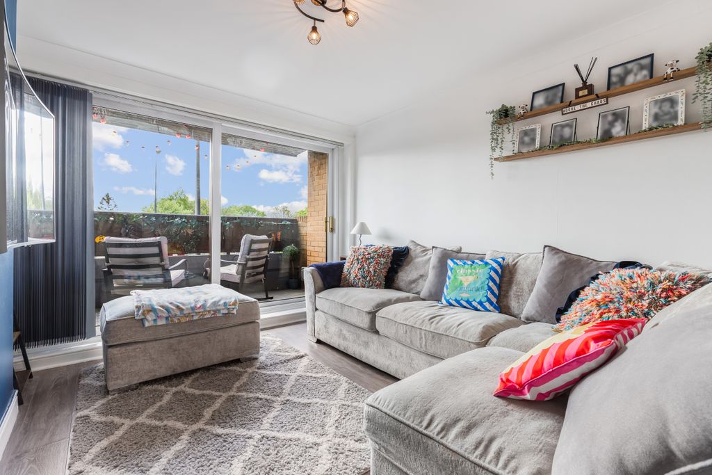 Additional image 12 of 2 bed flat for saleNairn Place, Clydebank G81
