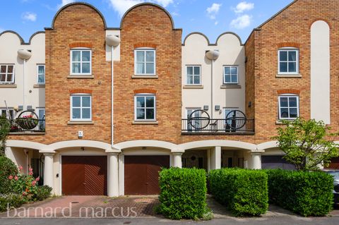 Herons Place, Isleworth, Middlesex TW7